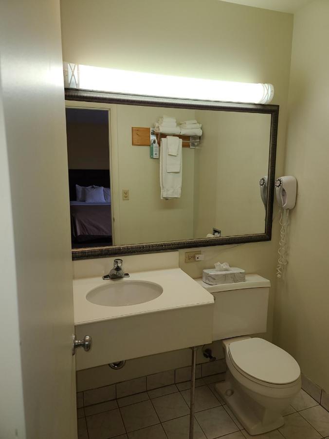 Budget Inn - Farmington Екстериор снимка